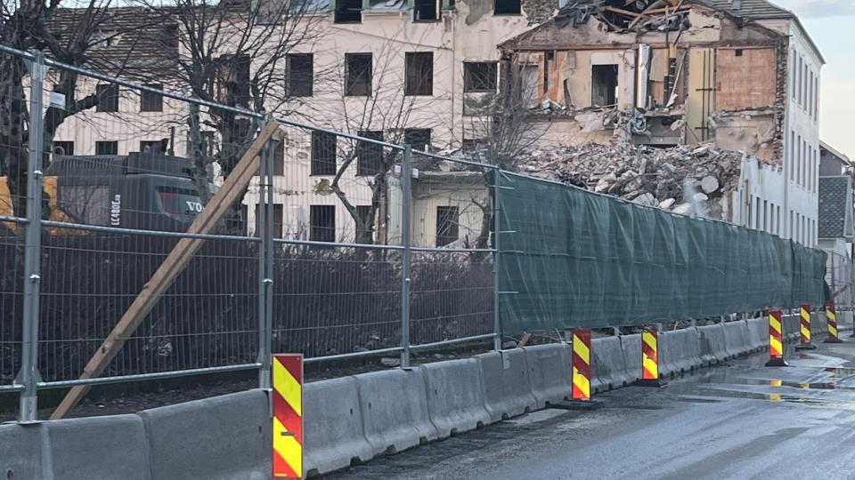 Lenkje til artikkel: Kva gjenstår med riving av sjukehuset?