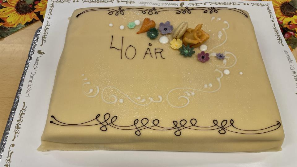 Lenkje til artikkel: Furuhaugane omsorgssenter feirar 40 år!